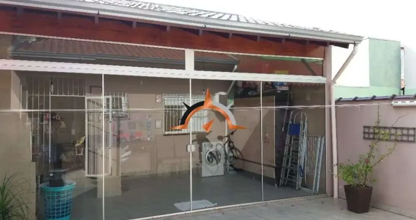 Casa com 2 quartos à venda na Rua Alcebíades Ribeiro, 65, Hípica, Porto Alegre