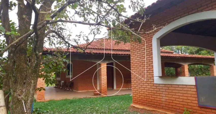 Chácara / sítio com 3 quartos à venda na Rua Lídia Fernande Spressão, 20497, Sítios de Recreio Shangrilá (Padre Nóbrega), Marília