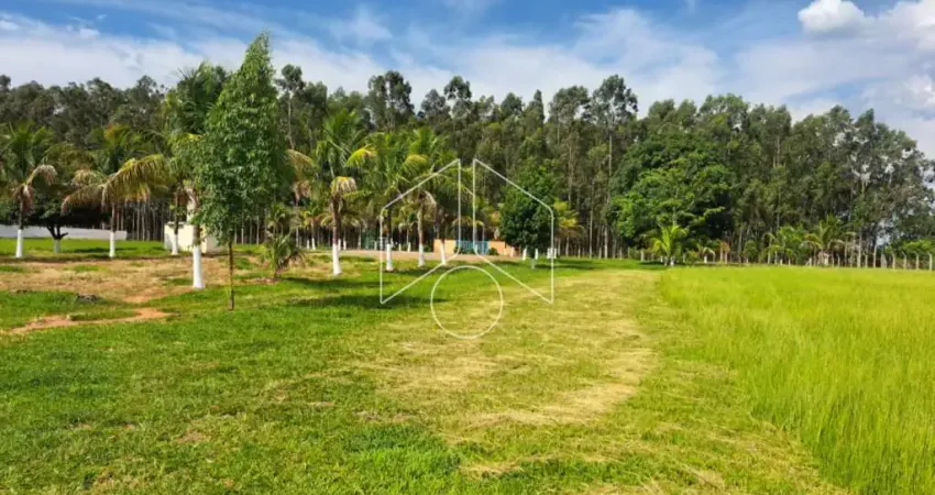 Chácara / sítio à venda na Nilce Miquelette Alves, 40071, São Paulo, Marília