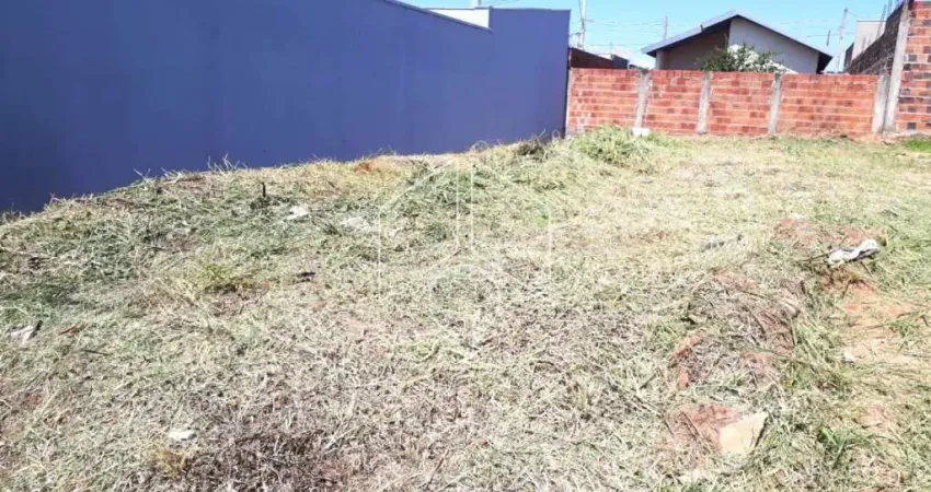 Terreno comercial à venda na Rua Jaci Batista, 56, Padre Nóbrega, Marília