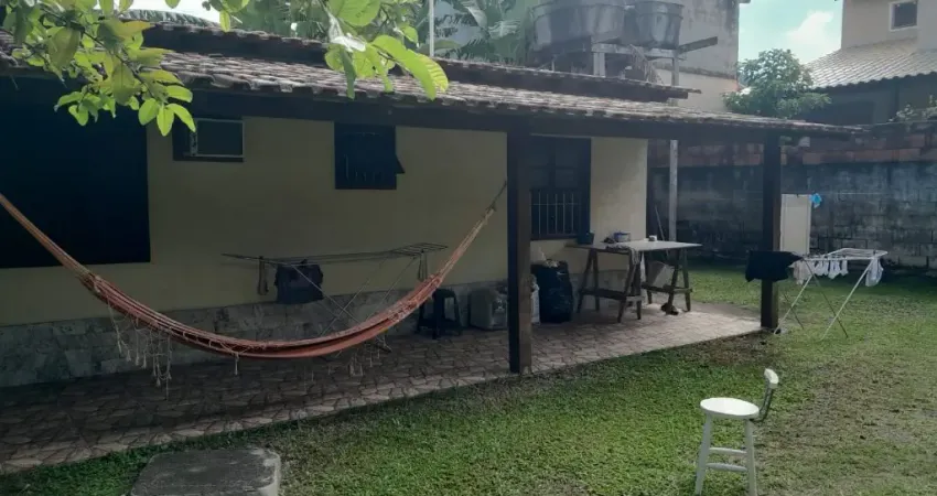 Lindo imóvel  próximo as melhores praias da região oceânica.
