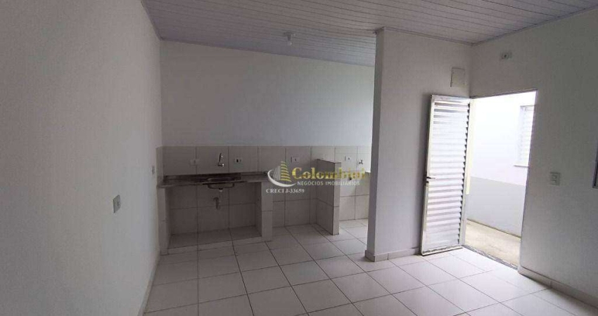 Casa com 1 dormitório para alugar, 47 m² - Santa Maria - São Caetano do Sul/SP