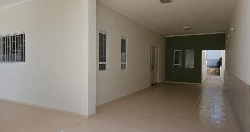 Casa com 3 quartos à venda na rua  pedro alvares, 197, Jardim Cuiabá, Cuiabá