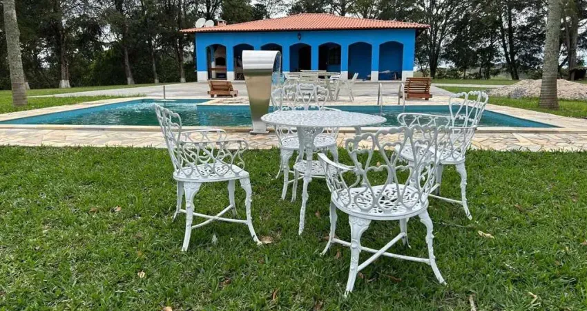 Fazenda à venda no Centro, Igaratá