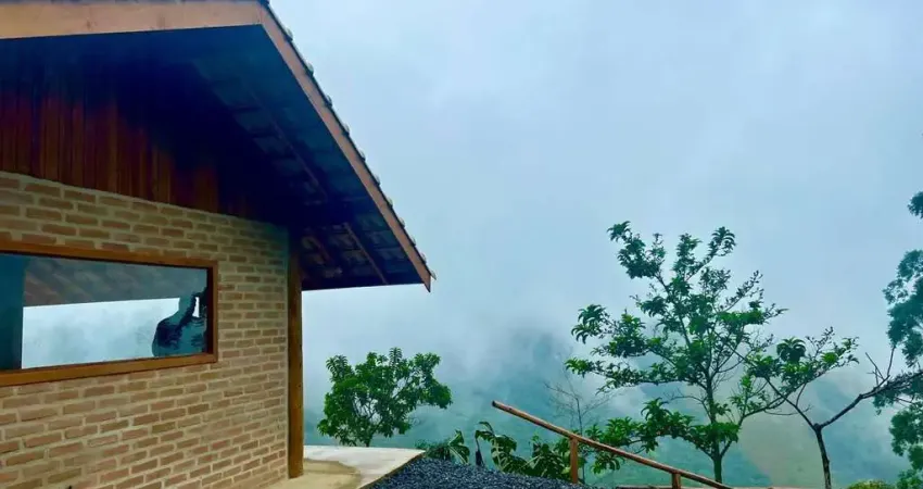 CHÁCARA COM CHALÉ E VISTA ESPETACULAR EM SÃO FRANCISCO XAVIER