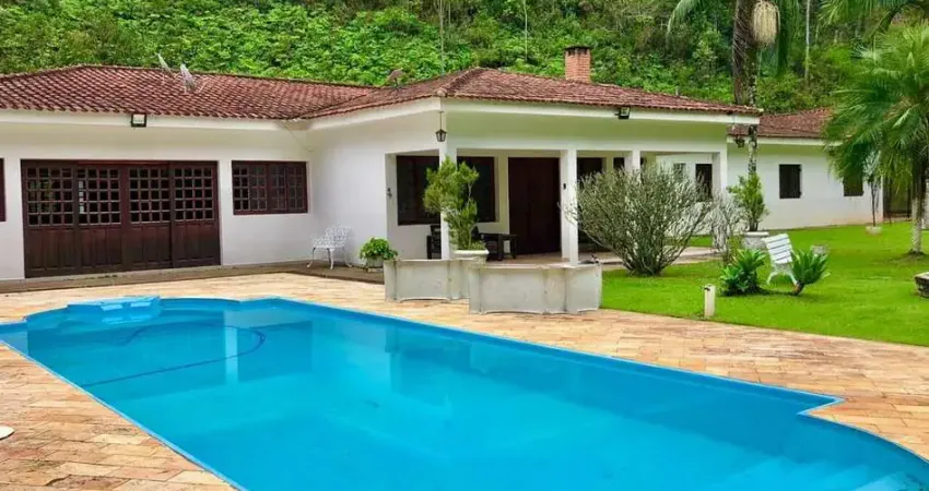 Fazenda à venda no Centro, Igaratá 