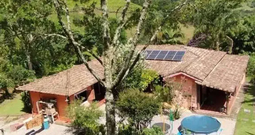 Sítio incrível em são francisco xavier com 2 casas amplas e vista maravilhosa