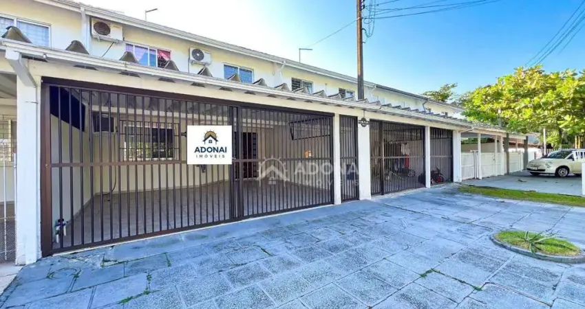 Sobrado com 3 dormitórios à venda, 92 m² por R$ 460.000,00 - Centro - Guaratuba/PR