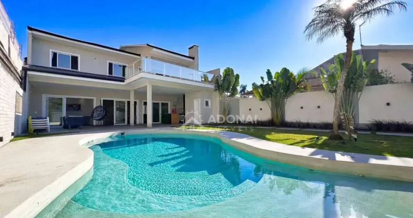 Magnífica Residencia de Alto Padrão, com 6 dormitórios à venda, 300 m² por R$ 3.500.000 - Centro - Guaratuba/PR