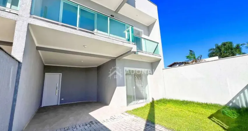 Sobrado com 3 dormitórios à venda, 121 m² por R$ 470.000,00 - Piçarras - Guaratuba/PR