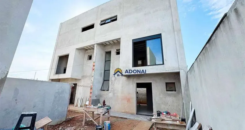 Sobrado com 3 dormitórios à venda, 140 m² por R$ 649.000,00 - Coroados - Guaratuba/PR