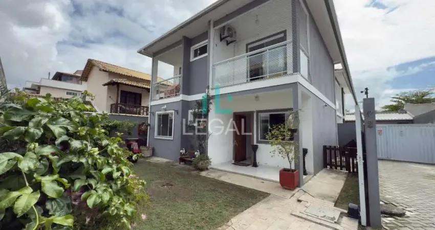 Casa com 3 quartos para alugar na Rua Hernani Coutinho da Costa, Costazul, Rio das Ostras