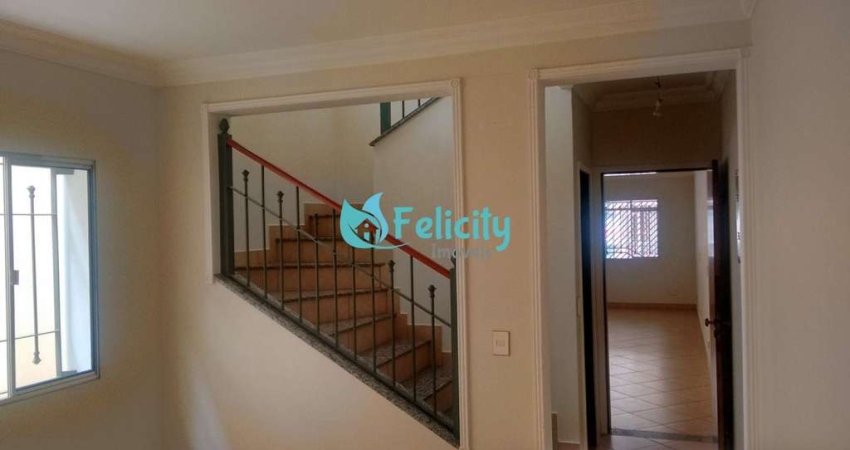Sobrado com 3 dorms, 1 suíte, 2 vagas, 200m2 na Vila Romana