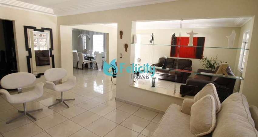 Sobrado com 4 dorms, 2 suítes, 4 vagas, 420m2 no Jardim Mutinga