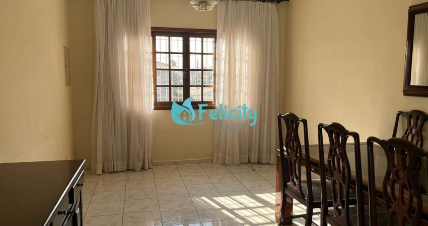 Sobrado com 3 dorms, 1 suíte, 3 vagas, 166m2 no Pq. Maria Domitila
