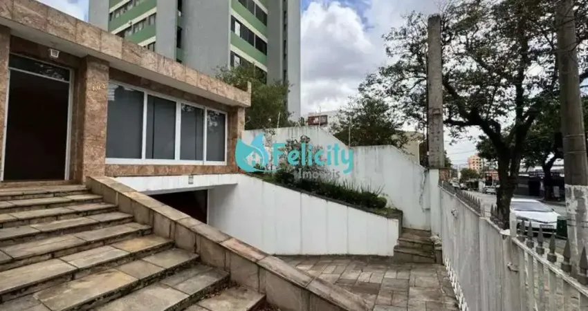 Casa térrea com 3 dorms, 1 suíte, 8 vagas, 223m2 no Alto da Lapa