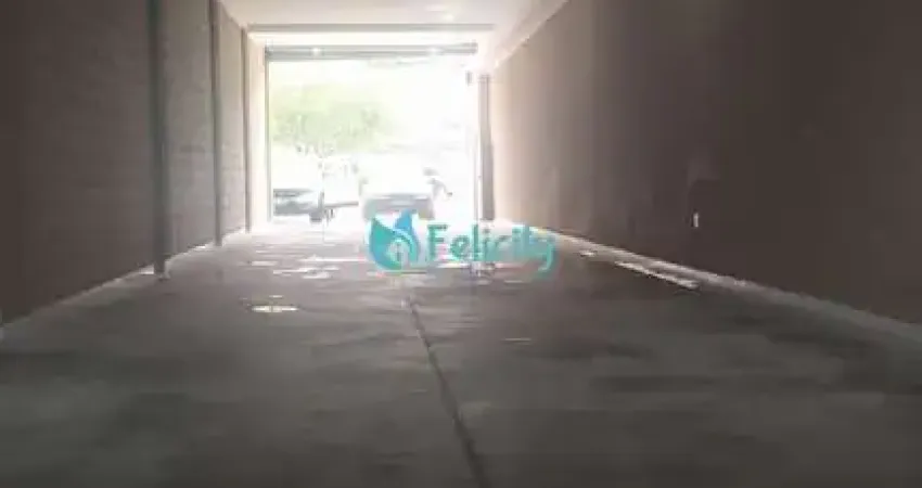 Salão Comercial com 192m2, 2 vagas no Jardim Santo Elias