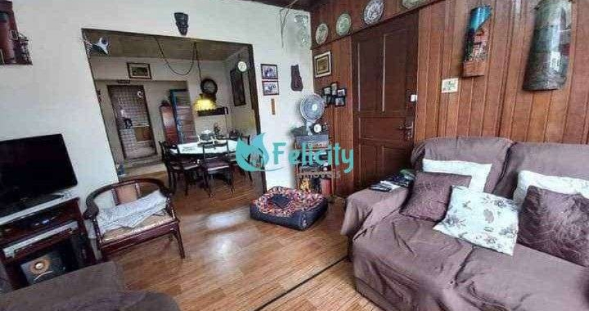 Casa com 2 dorms, 1 suíte, 2 vagas, 270m2 na Vila Mangalot