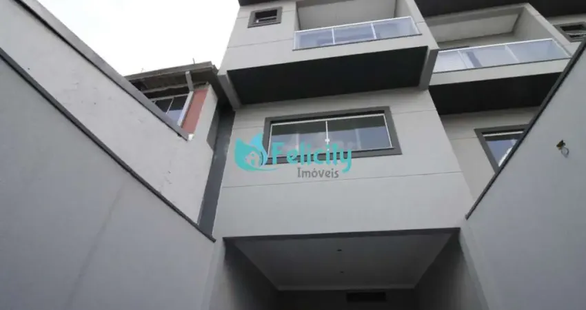 Sobrado NOVO com 2 suítes, 3 vagas, 113m2 na Vila Zulmira