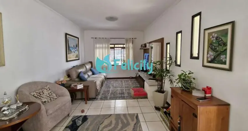 Sobrado com 3 dormitórios, 1 suíte, 2 vagas, 152m2 no Cj. Res. Vista Verde