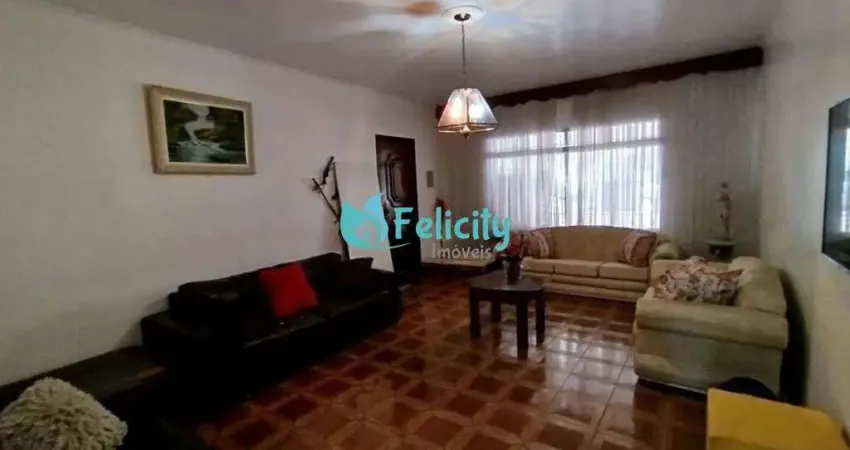 Sobrado com 3 dorms, 1 suíte, 2 vagas, 196m2 no Parque Maria Domitila