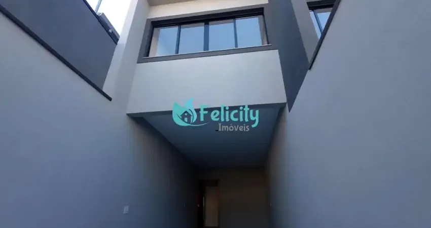 Sobrado NOVO com 3 dorms, 1 suíte, 3 vagas no Jardim Maristela