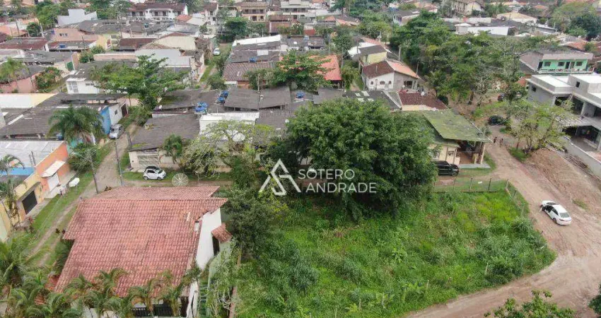 Terreno com 550m² de área total na praia do Capricórnio