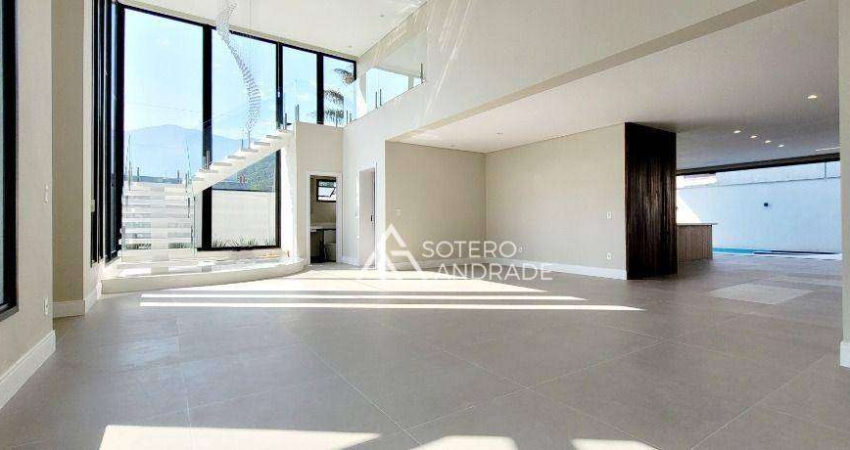 Casa novíssima e de alto padrão no Condomínio Costa Nova