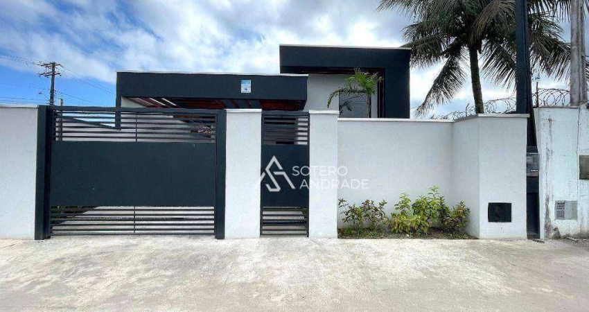 Casa novíssima na praia Massaguaçu , excelente localização