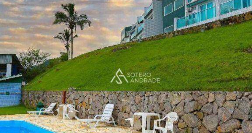 Flat com vista para o mar em condomínio pé na areia