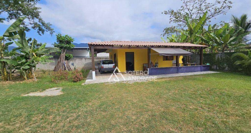 Casa a venda com excelente área no bairro Pegorelly