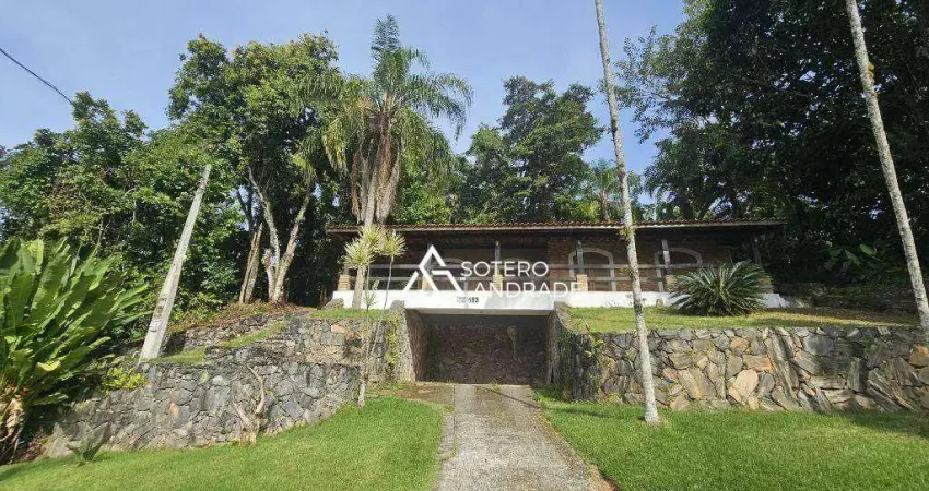 Linda casa disponível para locação definitiva