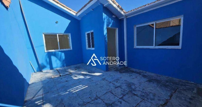 Casa com 2 quartos para alugar na Rua Alexandre de Souza Freire, 48, Martim de Sá, Caraguatatuba