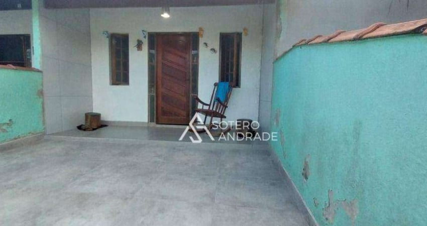 Villagio com localização privilegiada na praia Massaguaçu