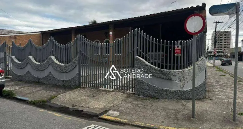 Casa com 4 quartos para alugar na Rua Santos Dumont, 461, Centro, Caraguatatuba