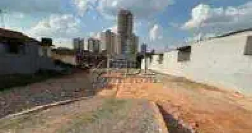 Terreno à venda na Rua Barão do Rio Branco, 490, Vila Eldízia, Santo André