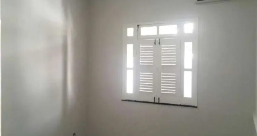 Casa com 3 quartos à venda na Rua Deputado Matos Teles, 20000, Luzia, Aracaju