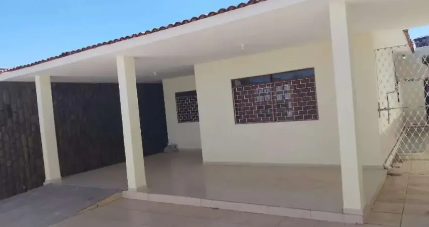 Casa à venda em rua pública, ANTARES , Maceió, AL