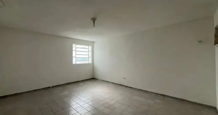 Casa à venda em rua pública, GRUTA DE LOURDES , Maceió, AL