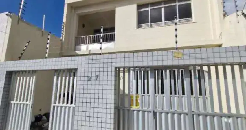 Casa à venda em rua pública, SANTO ANTÔNIO , Aracaju, SE