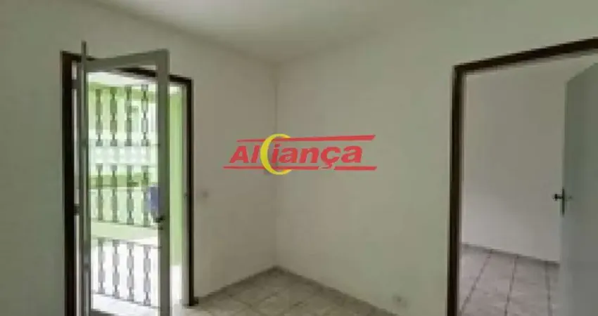 Casa com 2 quartos para alugar no Parque Mikail, Guarulhos