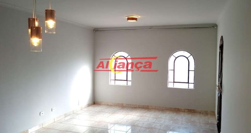 CASA COM 03 QUARTOS PARA ALUGAR, 253M²,  01 VAGA ,VILA  RIO DE JANEIRO - GUARULHOS/SP POR R$3.120,00