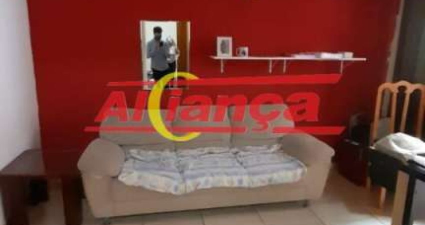 SOBRADO PARA ALUGAR COM 100M², 03 QUARTOS, 01 SUÍTE, CENTRO - GUARULHOS/SP POR R$ 3.000,00