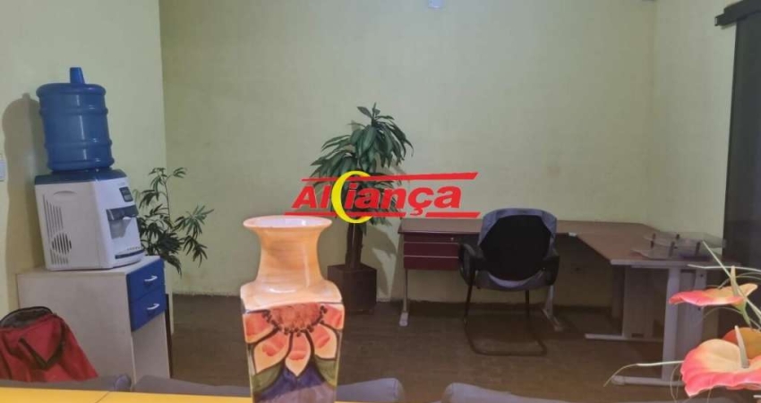 Casa Comerical para alugar - Bairro - Jardim Moreira - Guarulhos/SP - por R$ 4.590,00