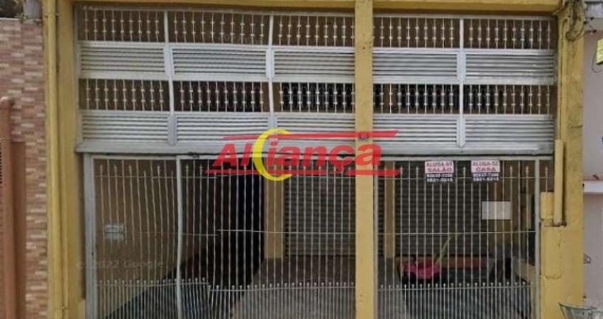 Casa (não individual ) com 2 quartos para alugar,  80m² - Pimentas - Guarulhos/SP por R$ 800,00