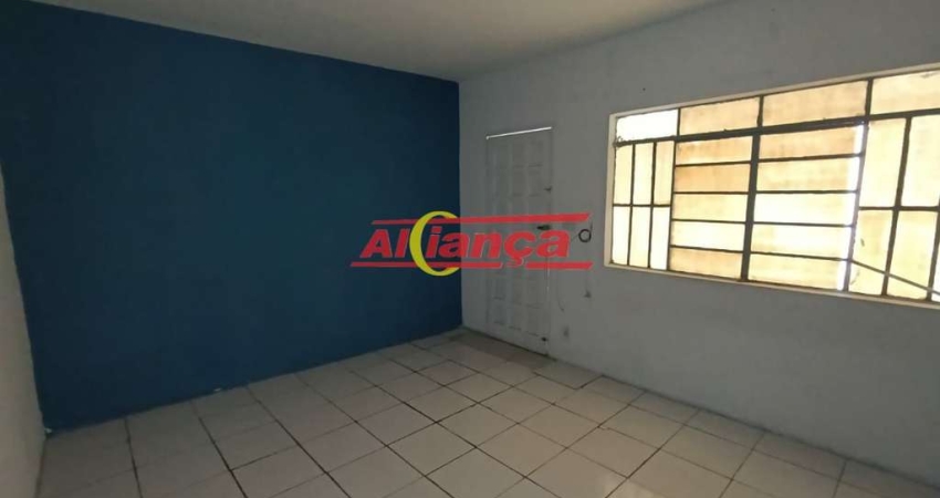 Casa com 1 quartos para alugar,  50m² - Jd São Domingos - Guarulhos/SP por R$ 1.000,00