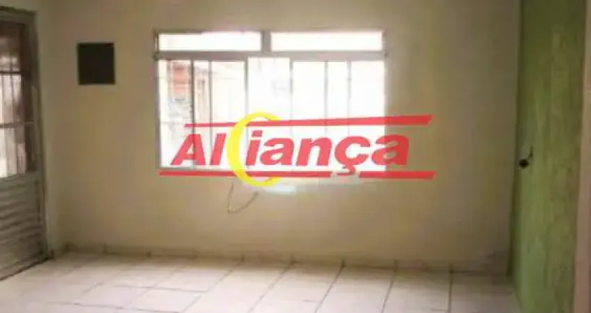 SOBRADO PARA ALUGAR COM 250M², 2 QUARTOS, 1 SUÍTE, 02 VAGAS - JD SANTA CECÍLIA - GUARULHOS/SP POR