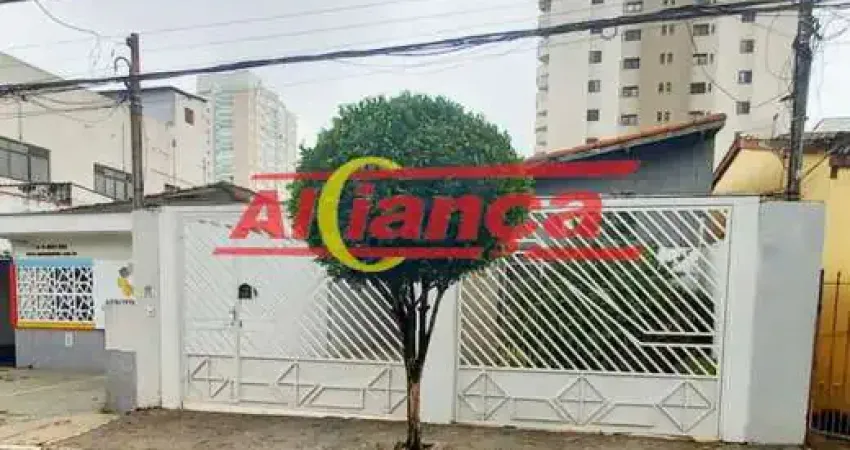 Casa comercial com 300m², 8 salas e 5 vagas de garagem no Centro de Guarulhos Por R$ 6.000,00