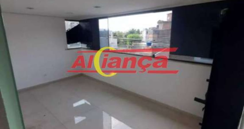 Casa com  2 quartos para alugar, 100m² - Vila Rio de Janeiro - Guarulhos/SP por R$1700