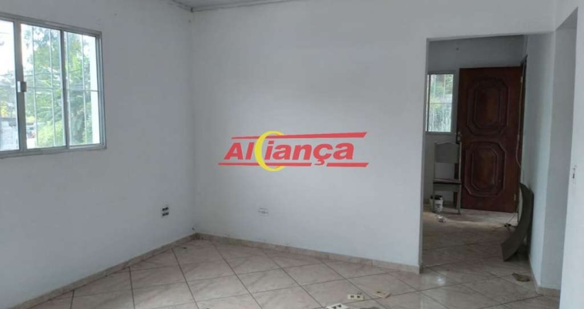 CASA PARA ALUGAR COM 02 QUARTOS,  02 VAGAS, 250M², PQ CONTINENTAL III - GUARULHOS/SP POR R$ 2.200,00